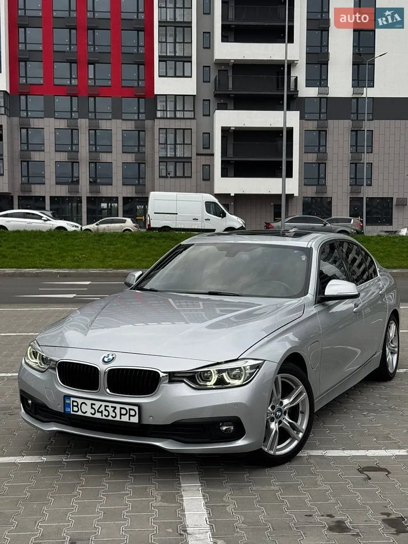 BMW 3 Series, 2016