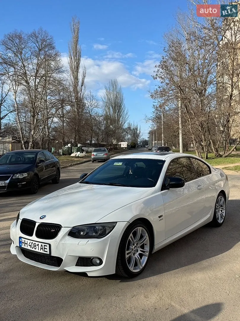 BMW 3 Series, 2011