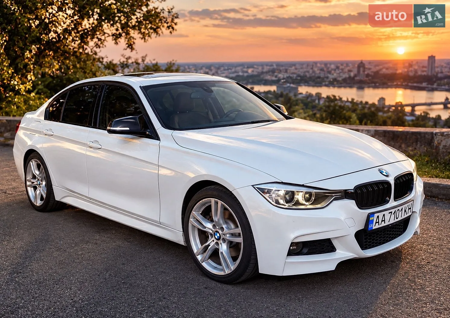 BMW 3 Series, 2013