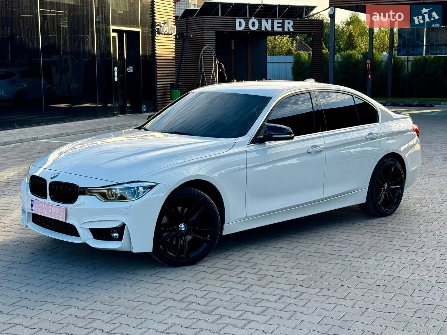 BMW 3 Series, 2017