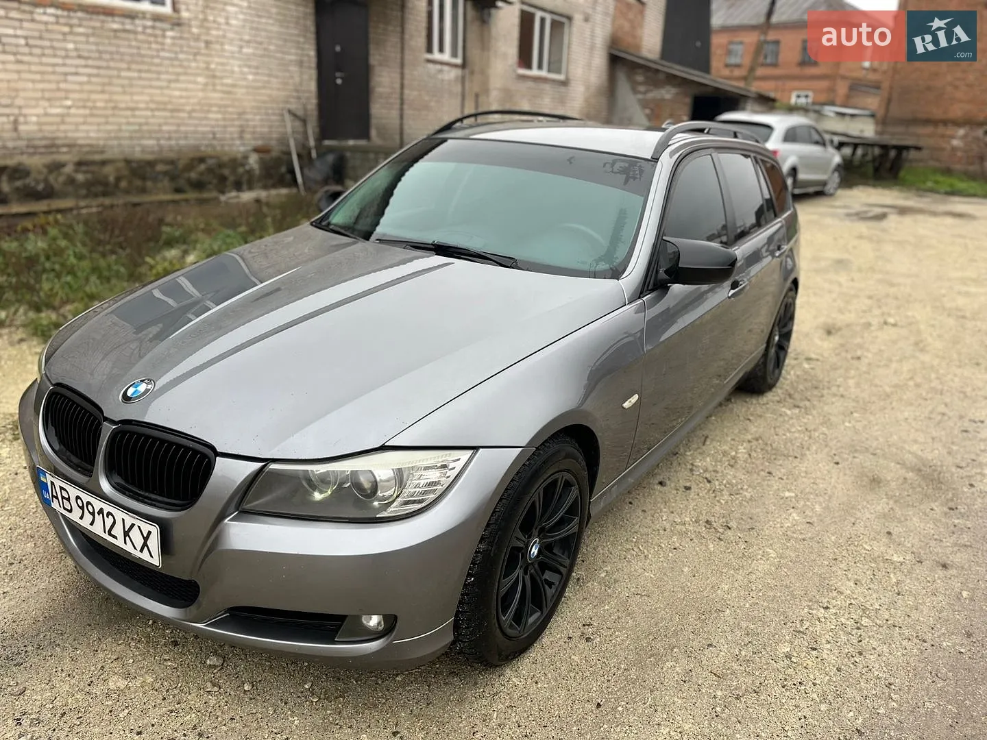 BMW 3 Series, 2010