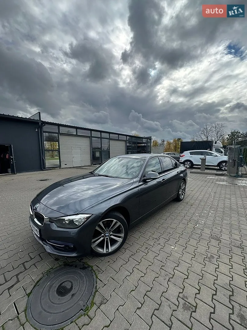 BMW 3 Series, 2016