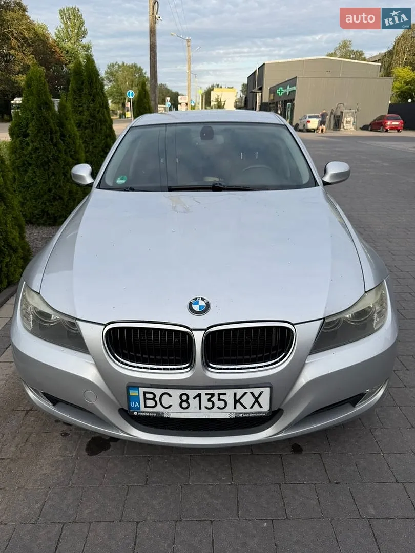 BMW 3 Series, 2009