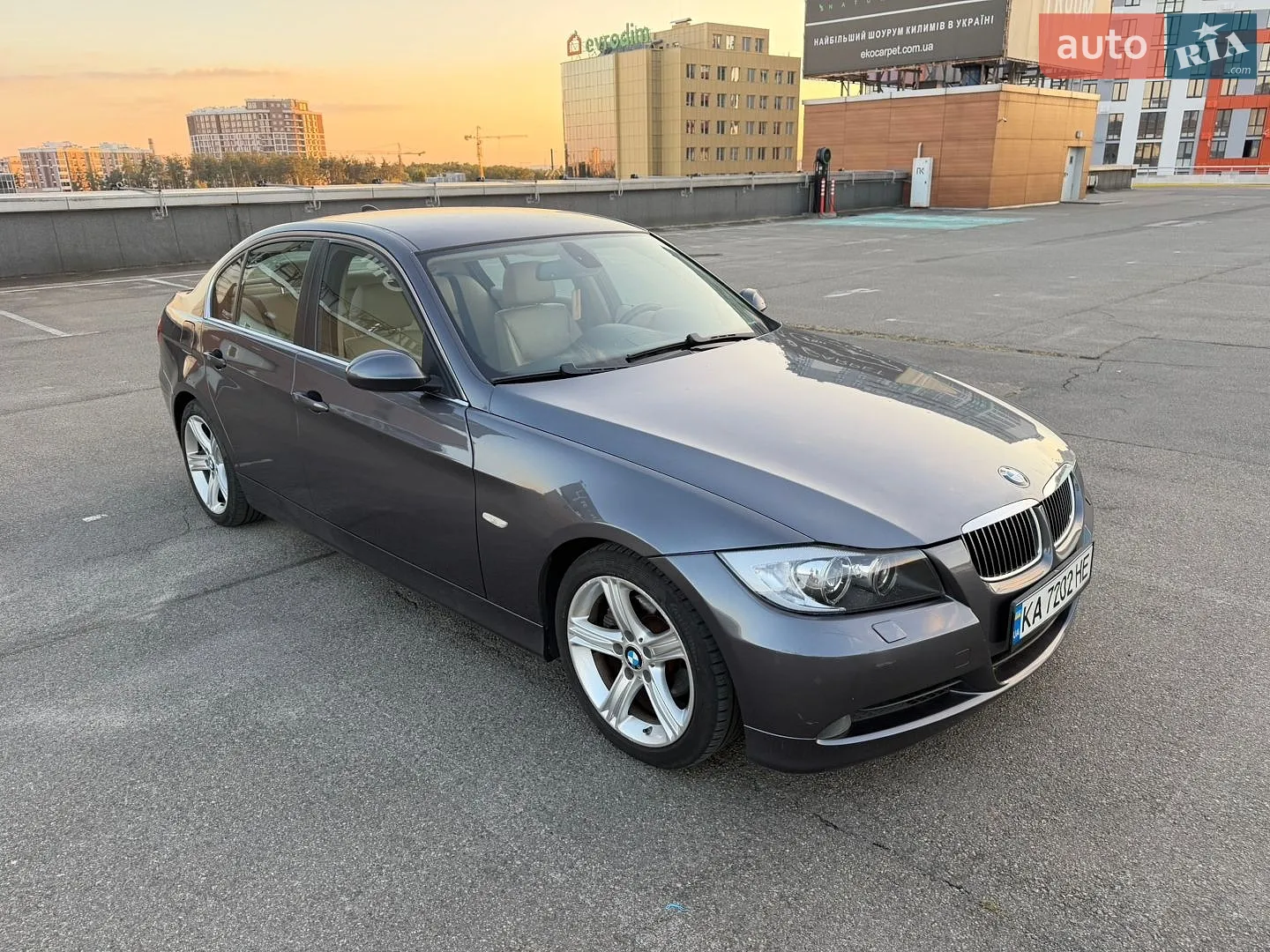 BMW 3 Series, 2005