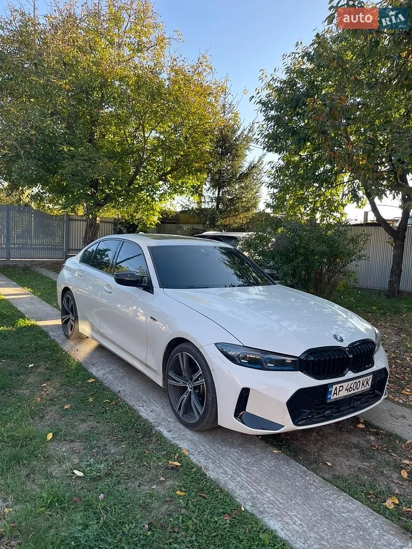 BMW 3 Series, 2021
