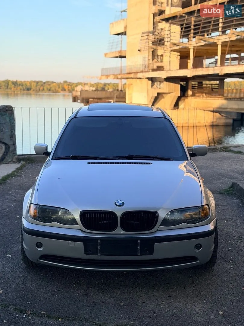 BMW 3 Series, 2003