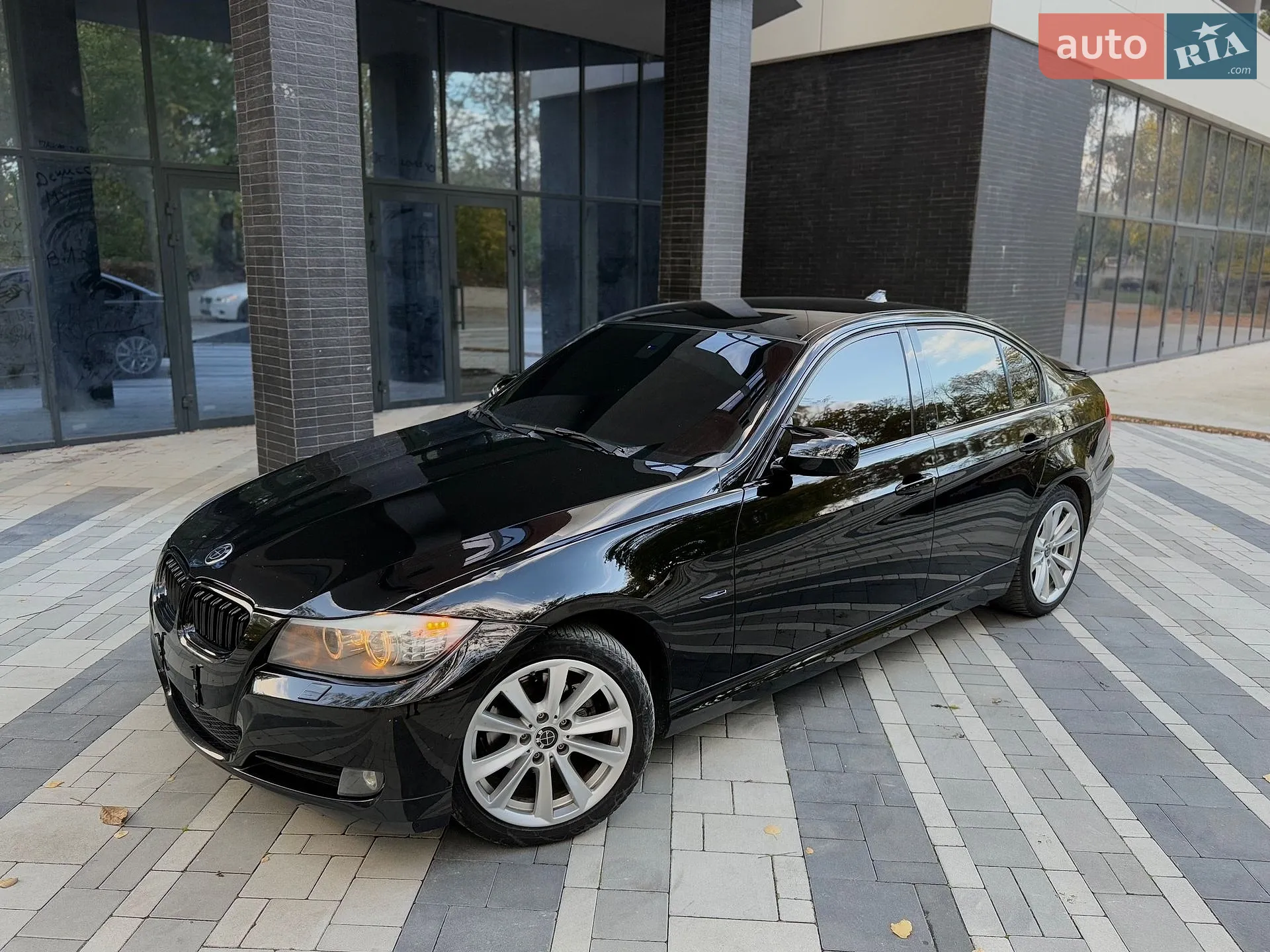 BMW 3 Series, 2009