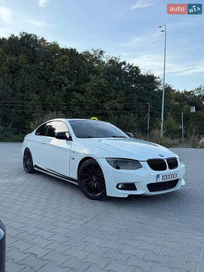 BMW 3 Series, 2011