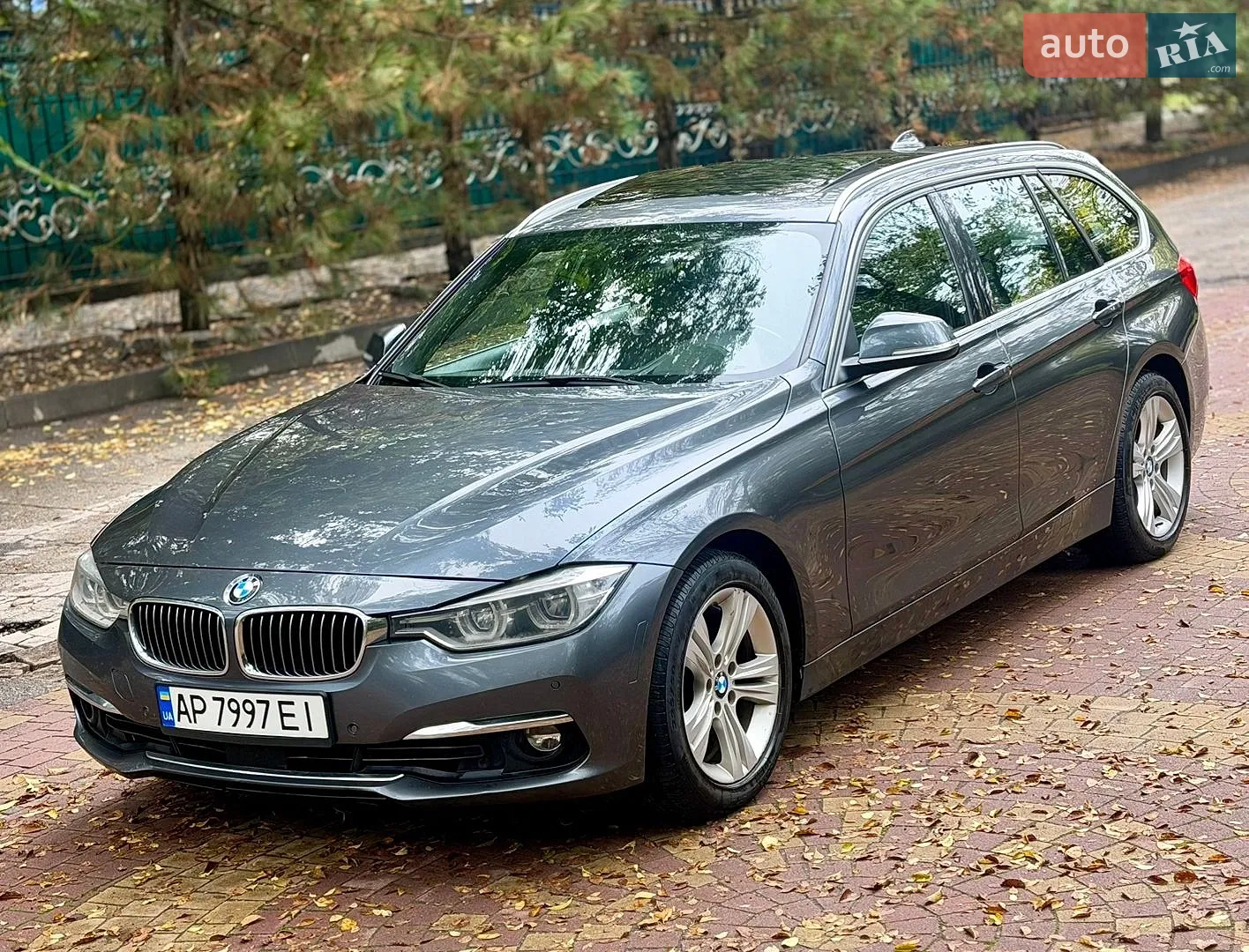 BMW 3 Series, 2016