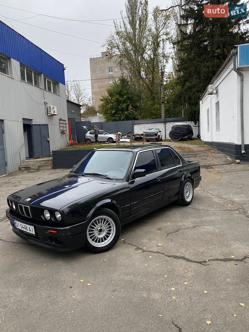 BMW 3 Series, 1988