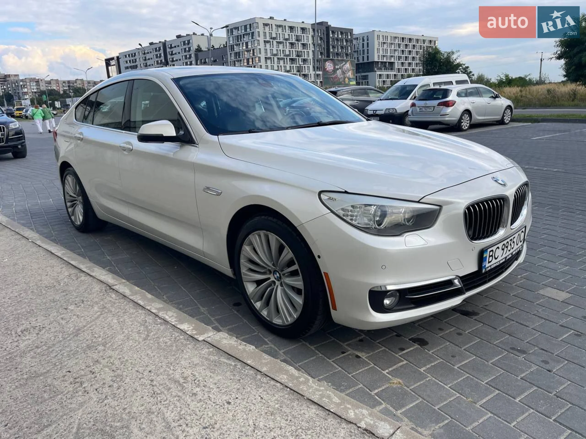BMW 5 Series GT, 2015