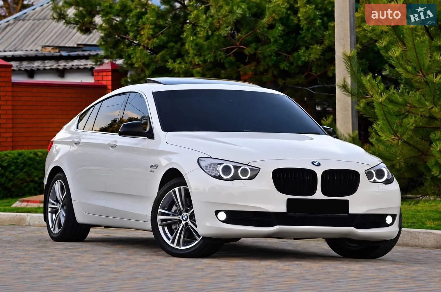 BMW 5 Series GT, 2010