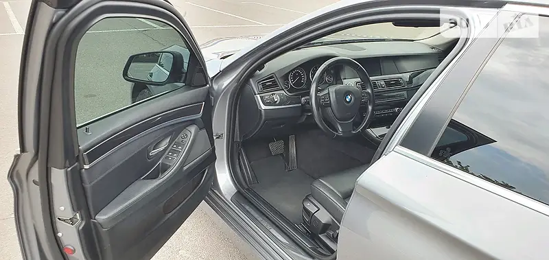 BMW 5 Series, 2011