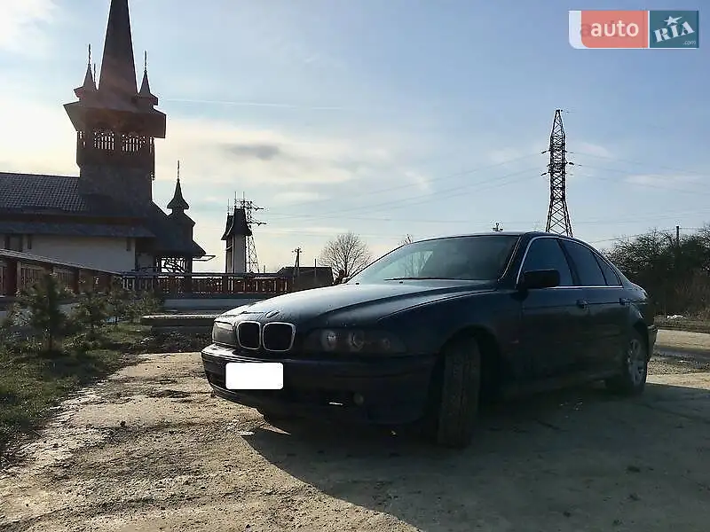 BMW 5 Series, 2001