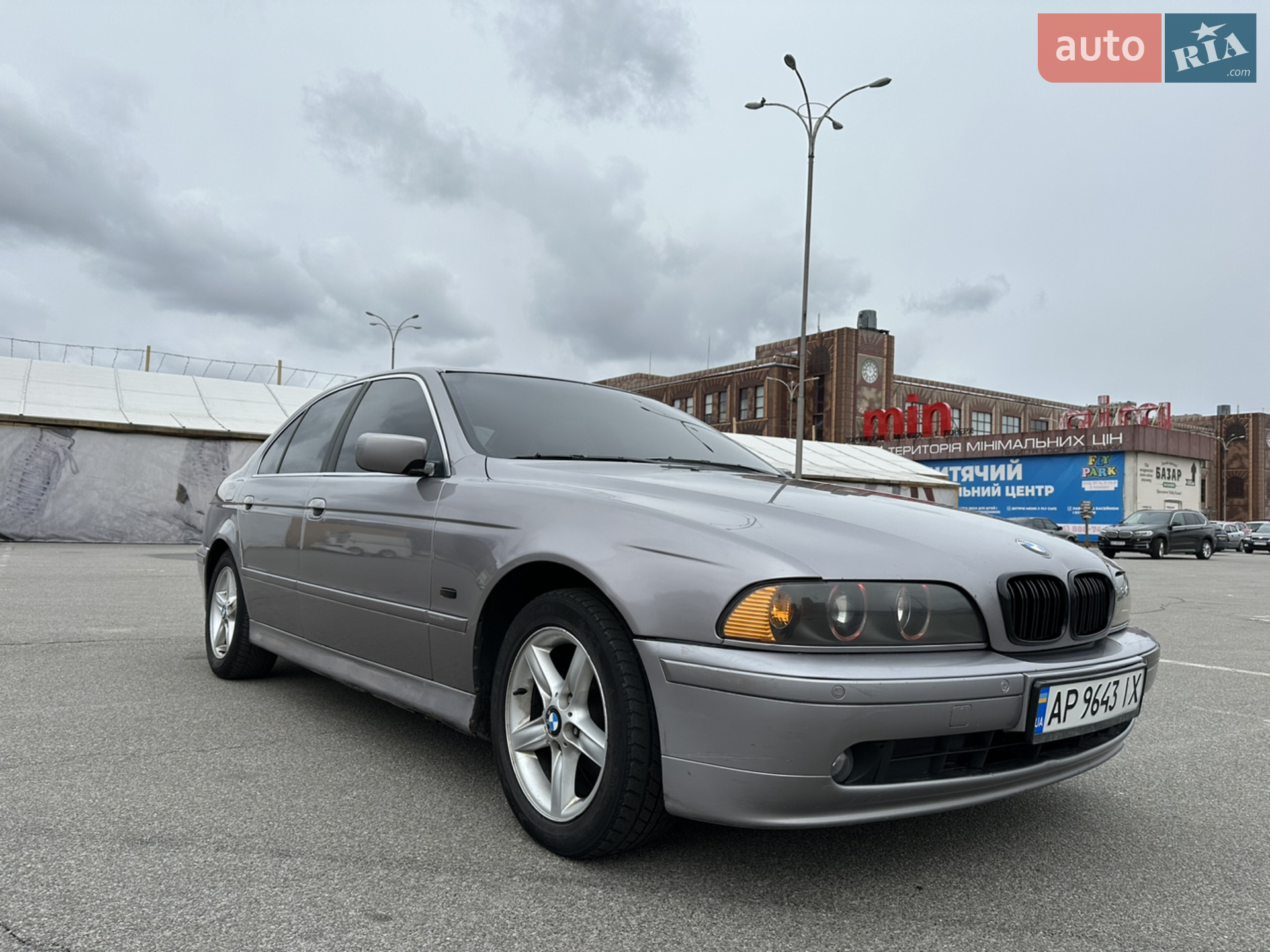 BMW 5 Series, 2001