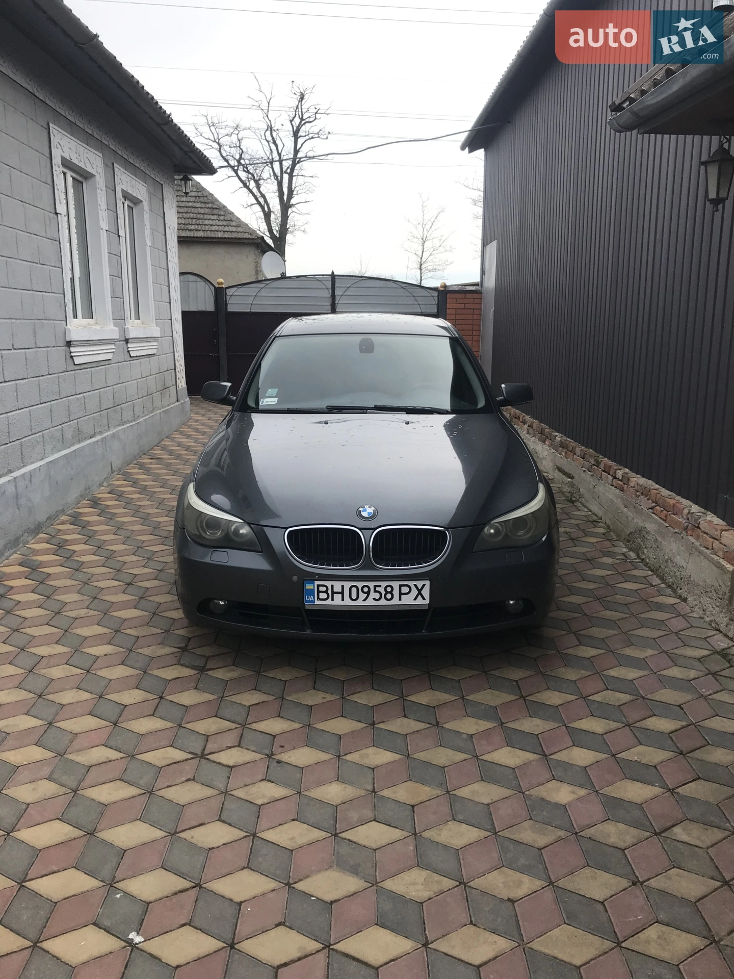BMW 5 Series, 2004