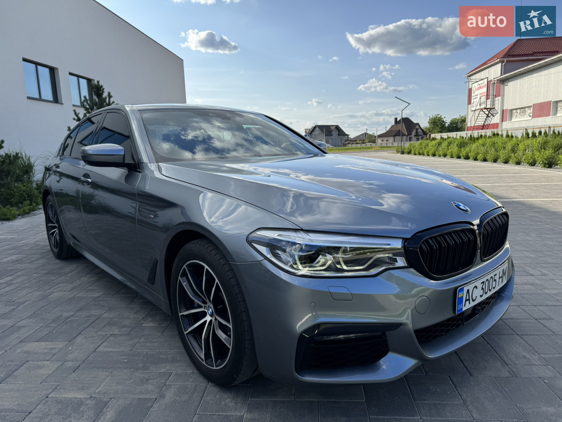 BMW 5 Series, 2019