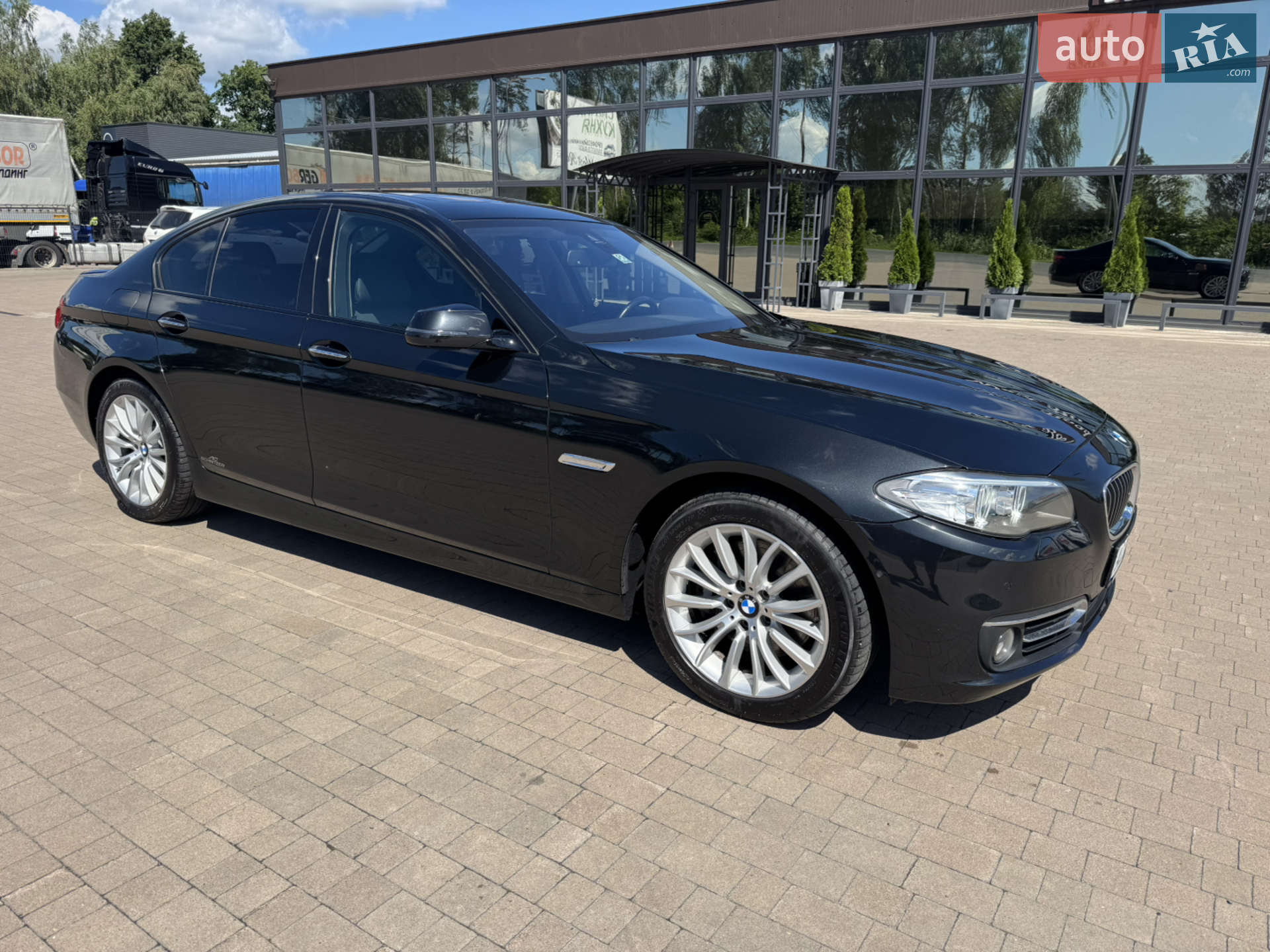 BMW 5 Series, 2015