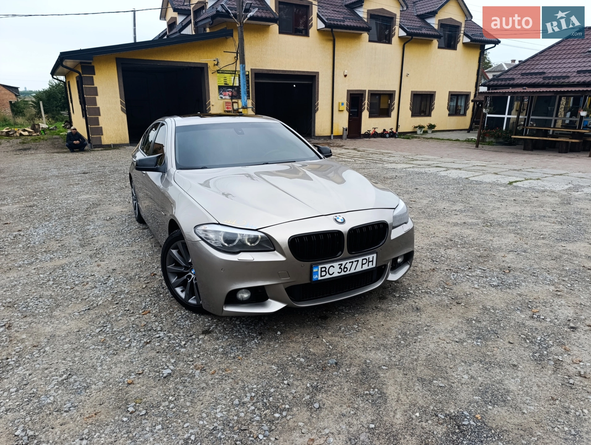 BMW 5 Series, 2011