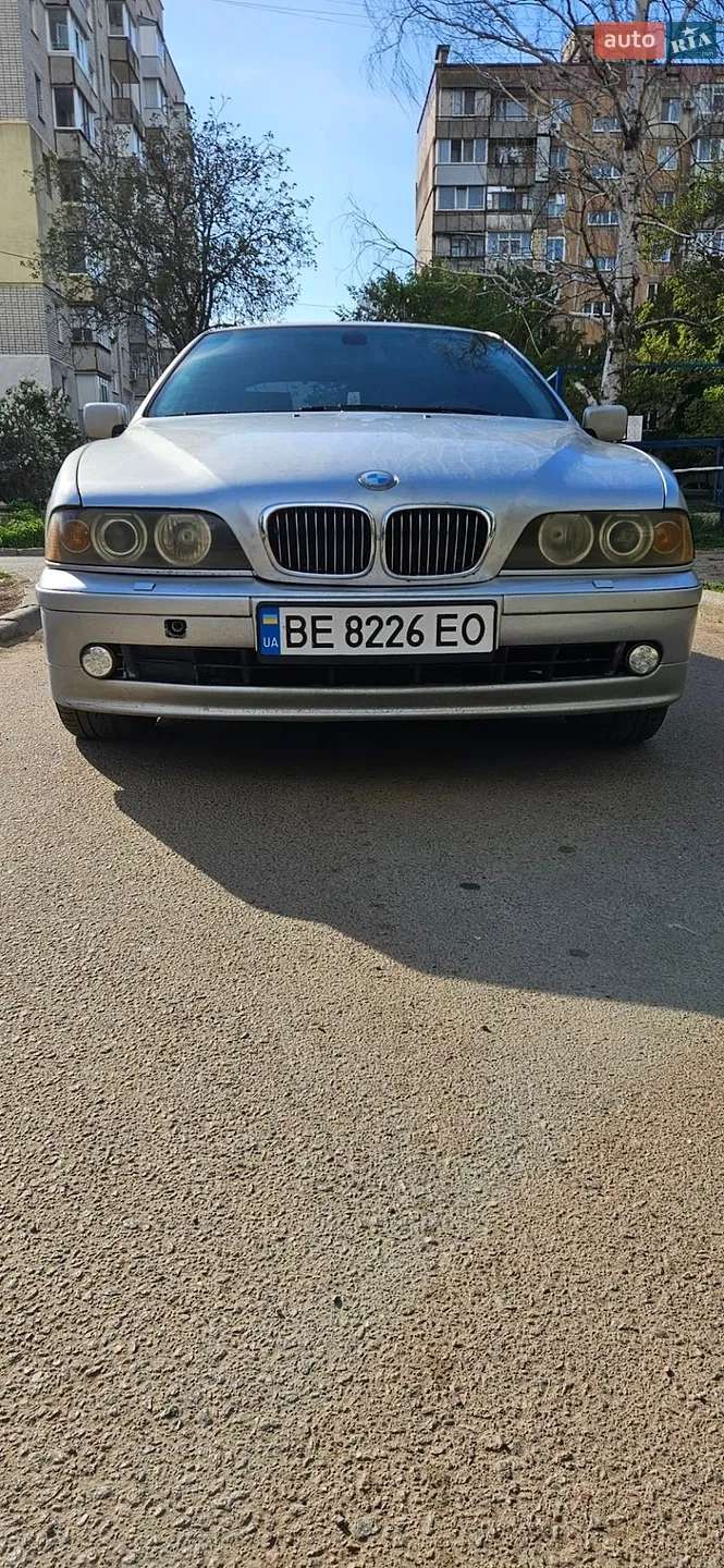 BMW 5 Series, 2001