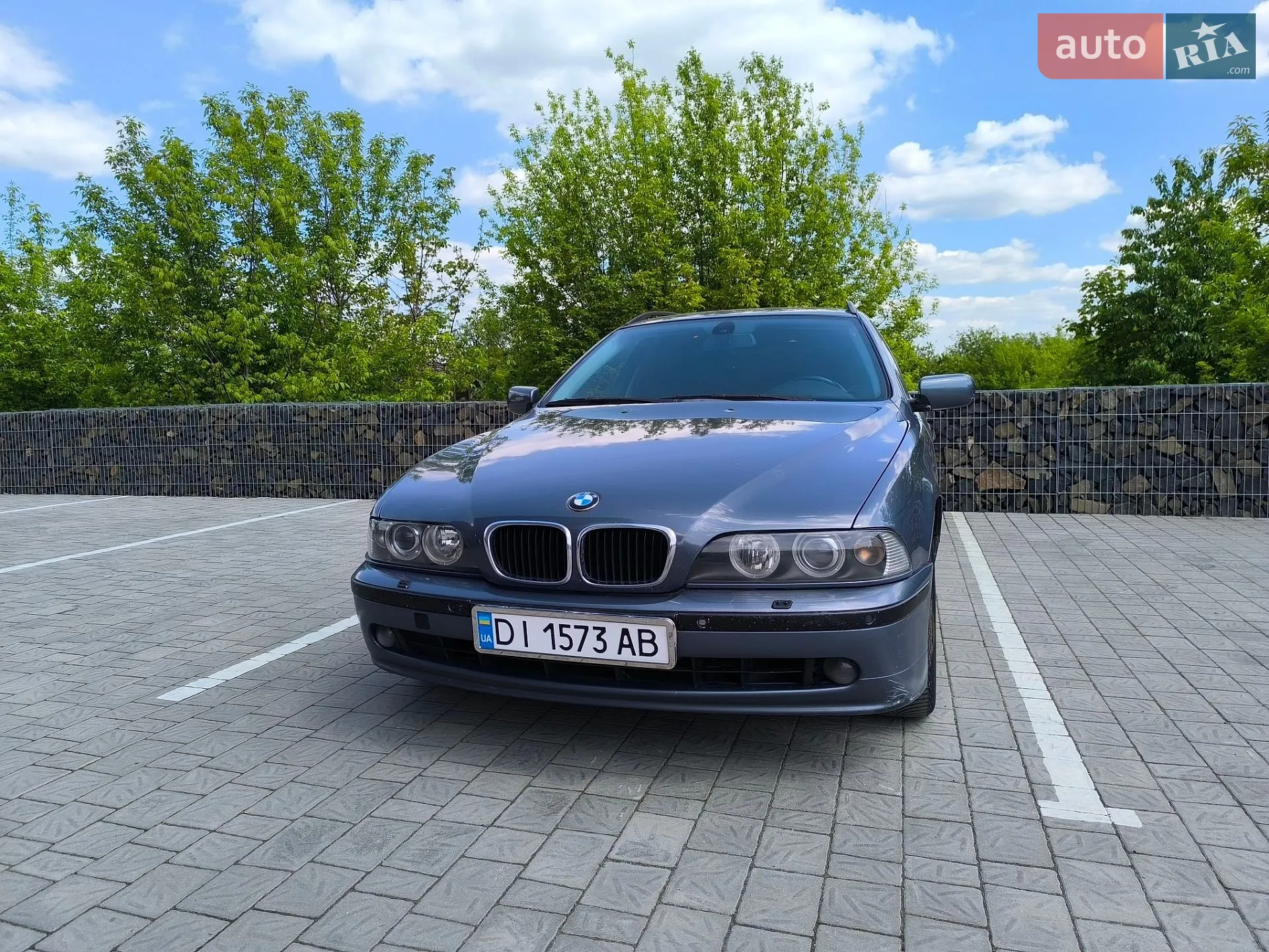 BMW 5 Series, 2001