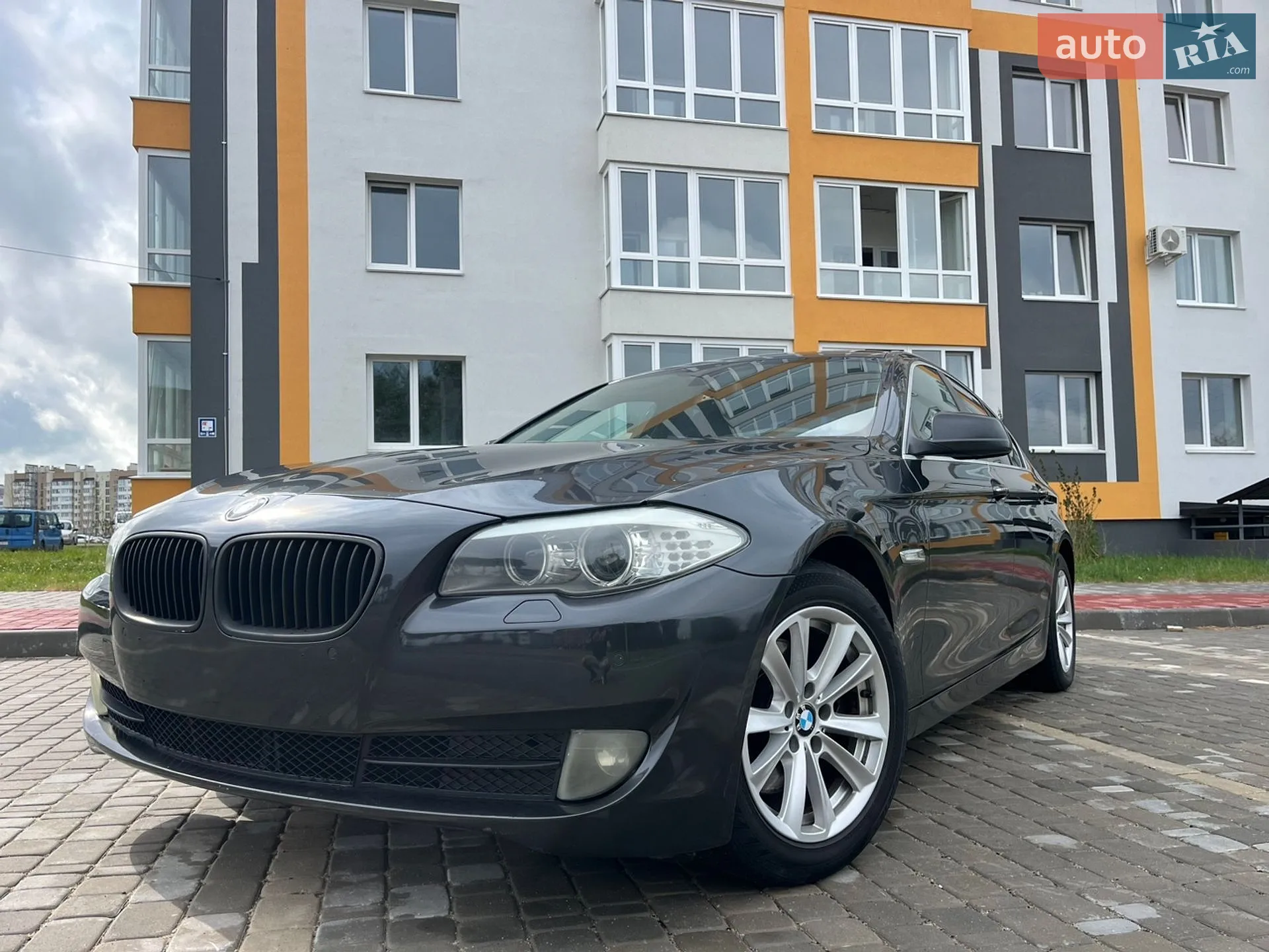 BMW 5 Series, 2011