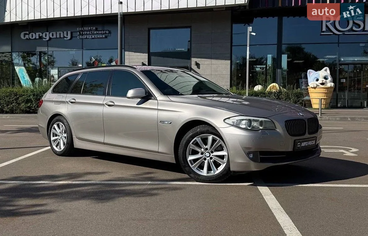 BMW 5 Series, 2011