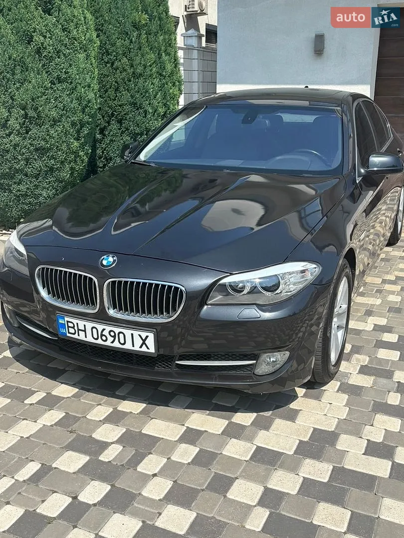 BMW 5 Series, 2011