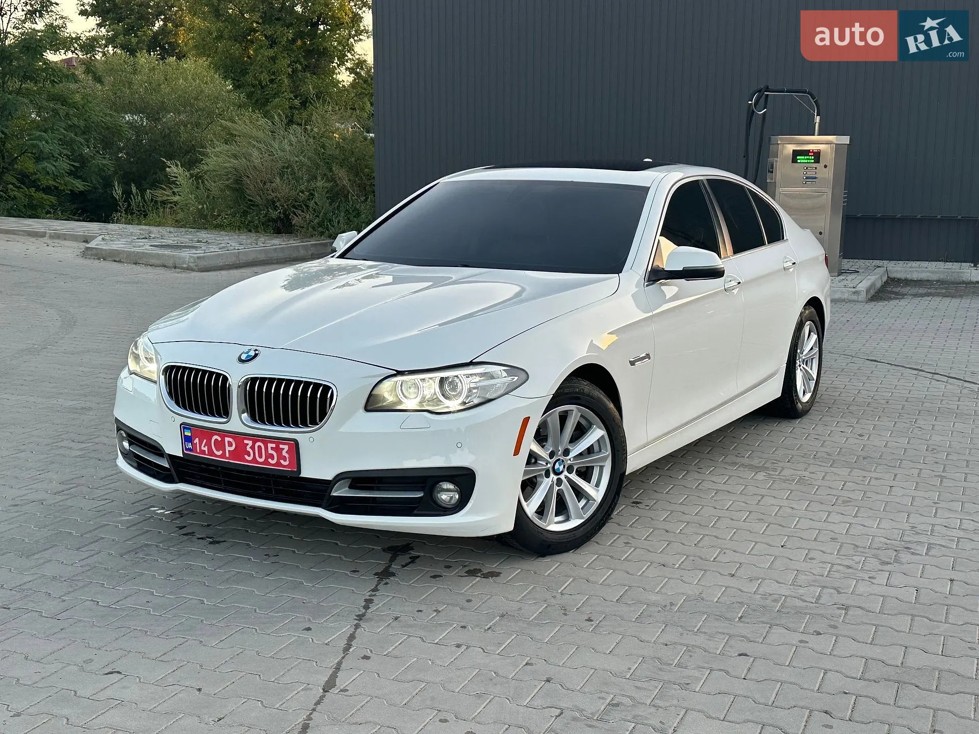 BMW 5 Series, 2015