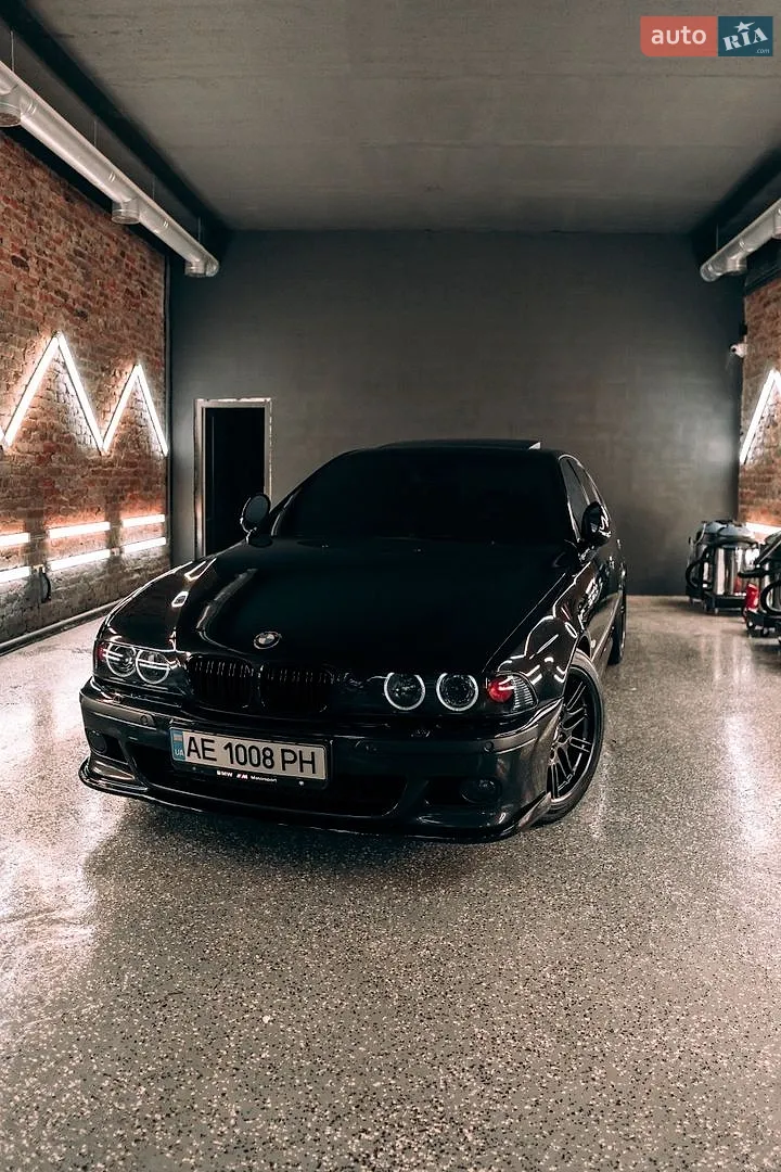 BMW 5 Series, 2003