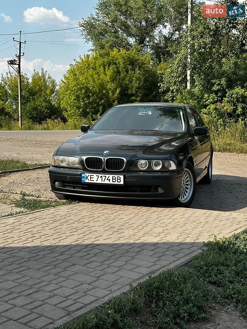 BMW 5 Series, 2001