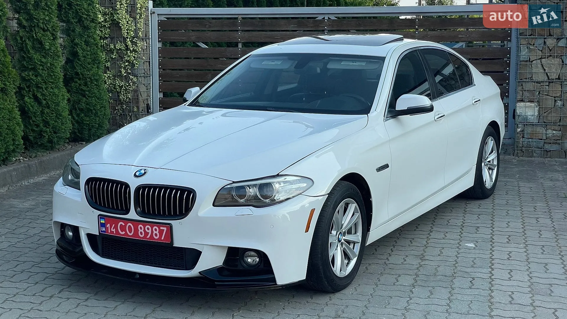 BMW 5 Series, 2015
