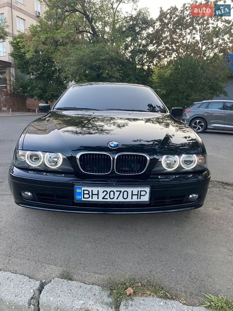 BMW 5 Series, 2001