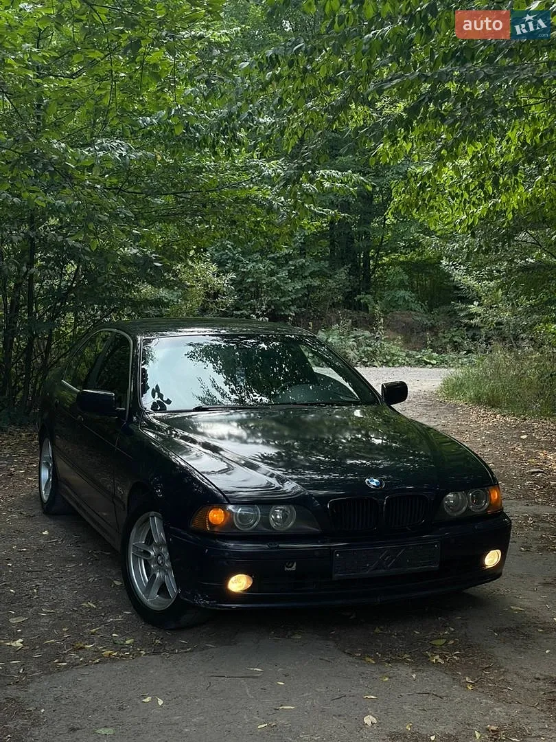 BMW 5 Series, 2001