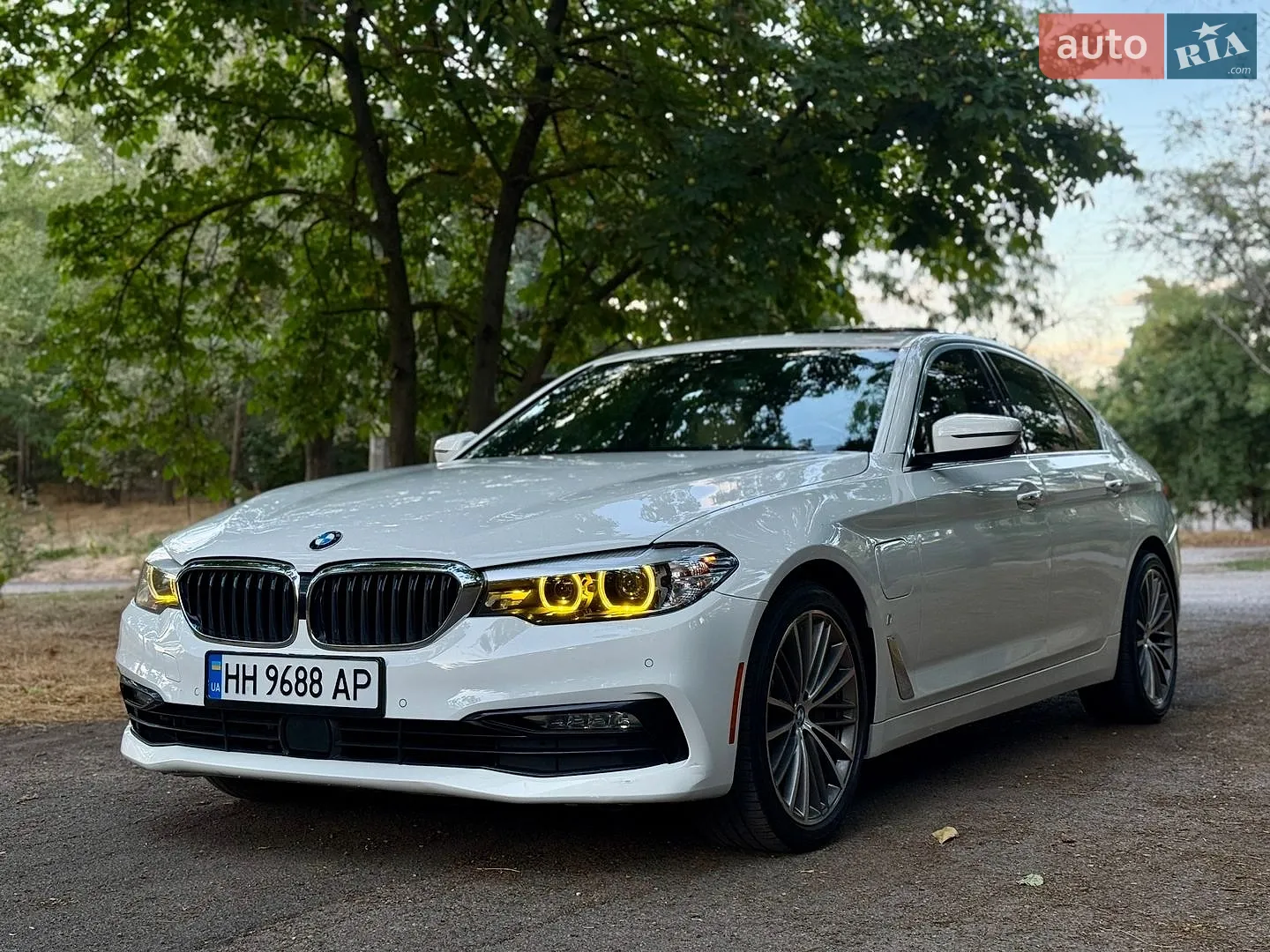 BMW 5 Series 2017 — 1