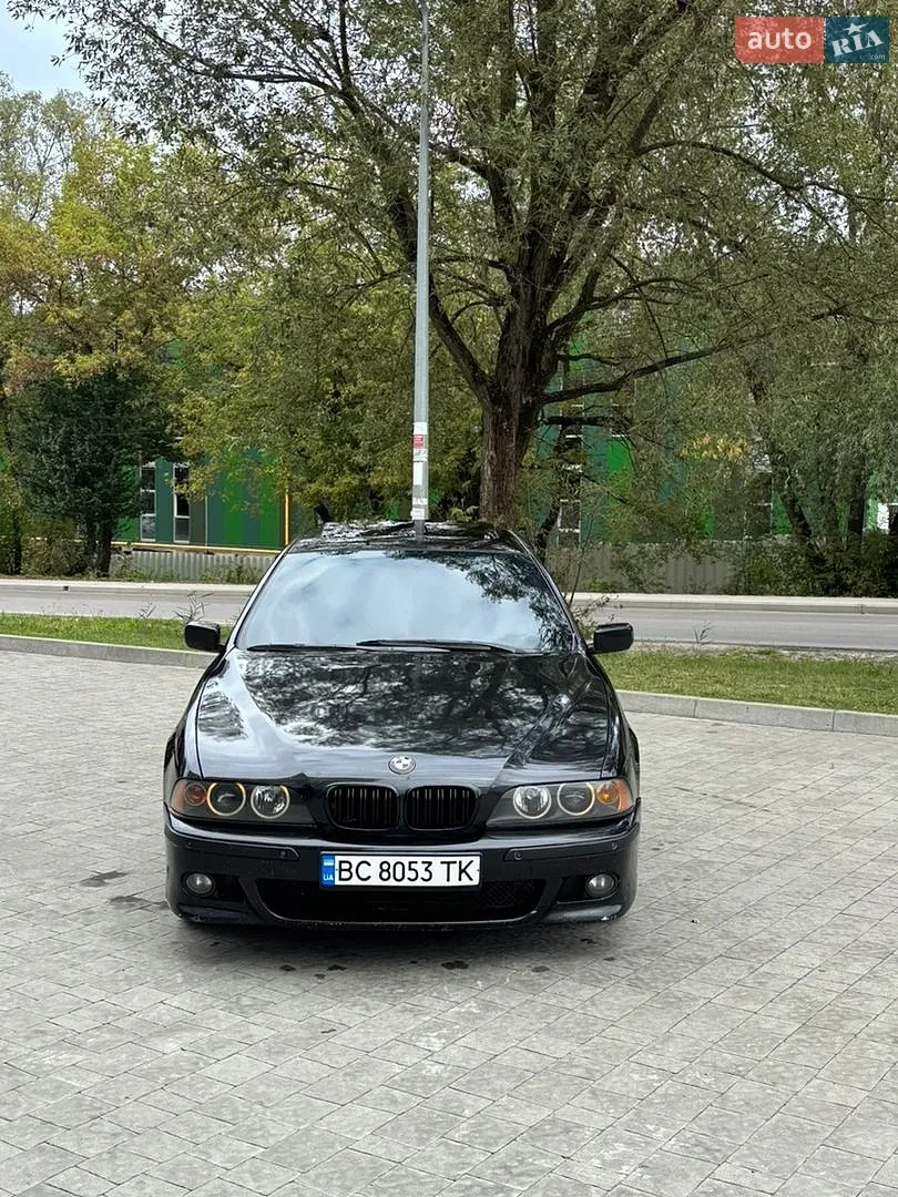 BMW 5 Series, 2001