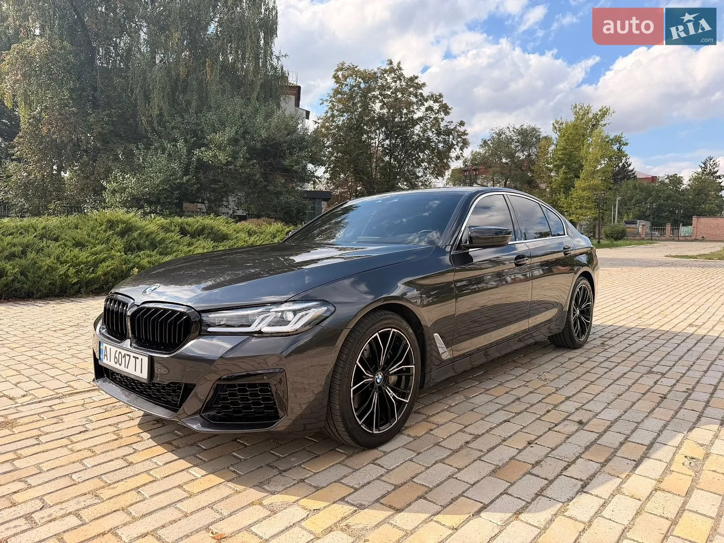 BMW 5 Series, 2019