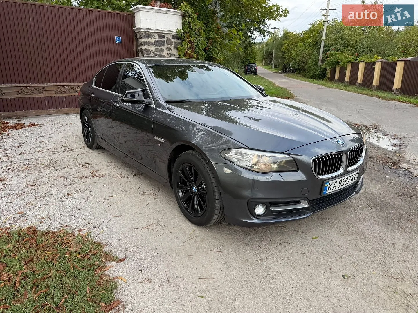 BMW 5 Series 2015 — 1