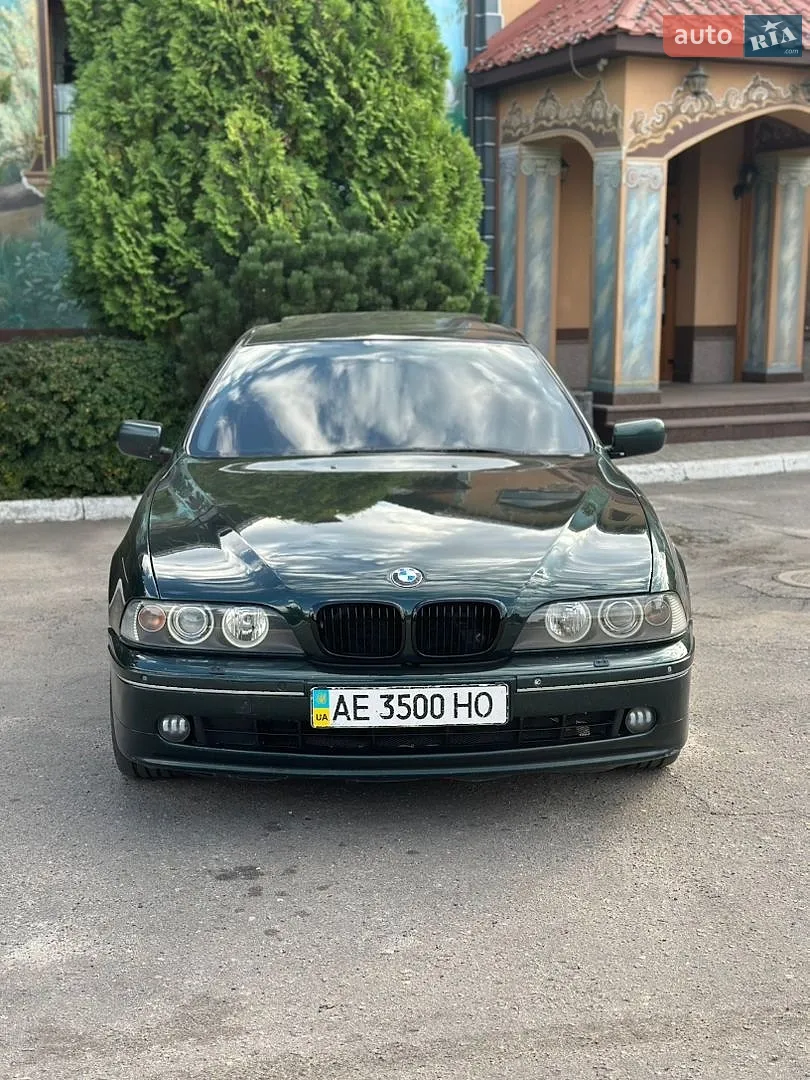 BMW 5 Series, 2001