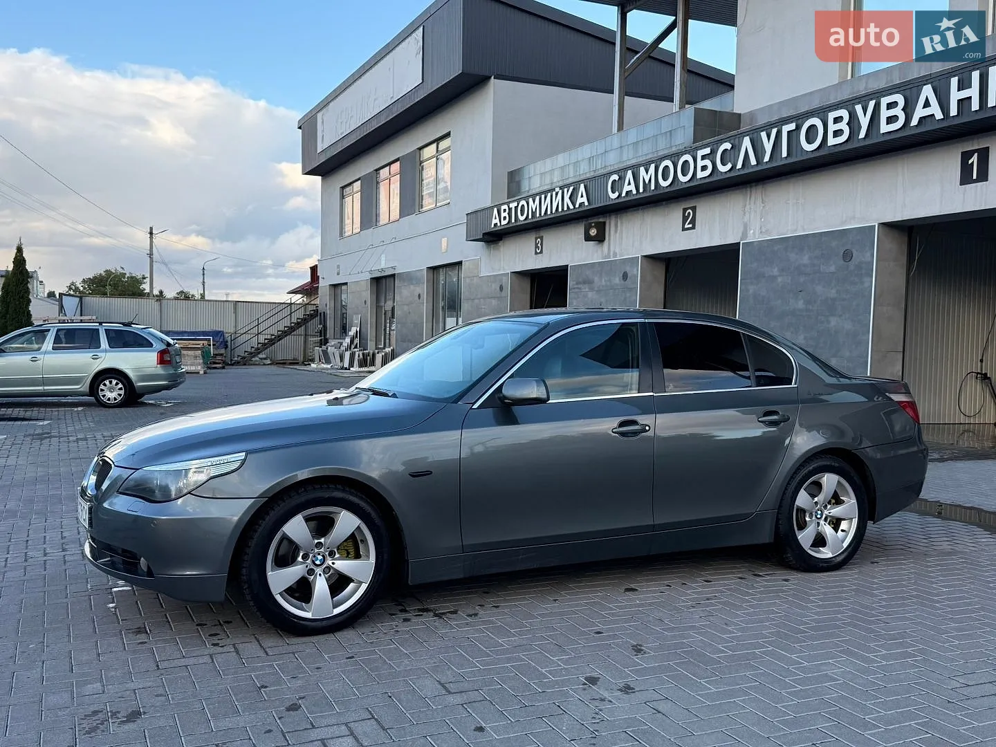 BMW 5 Series, 2005
