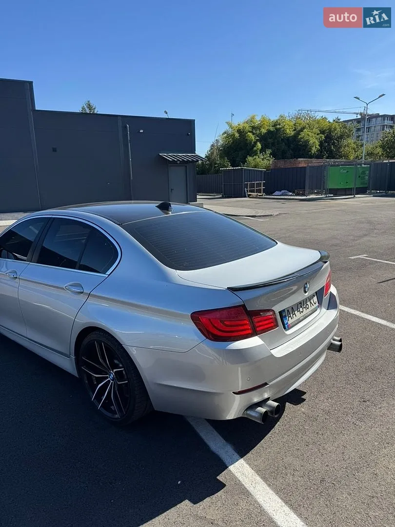 BMW 5 Series, 2011