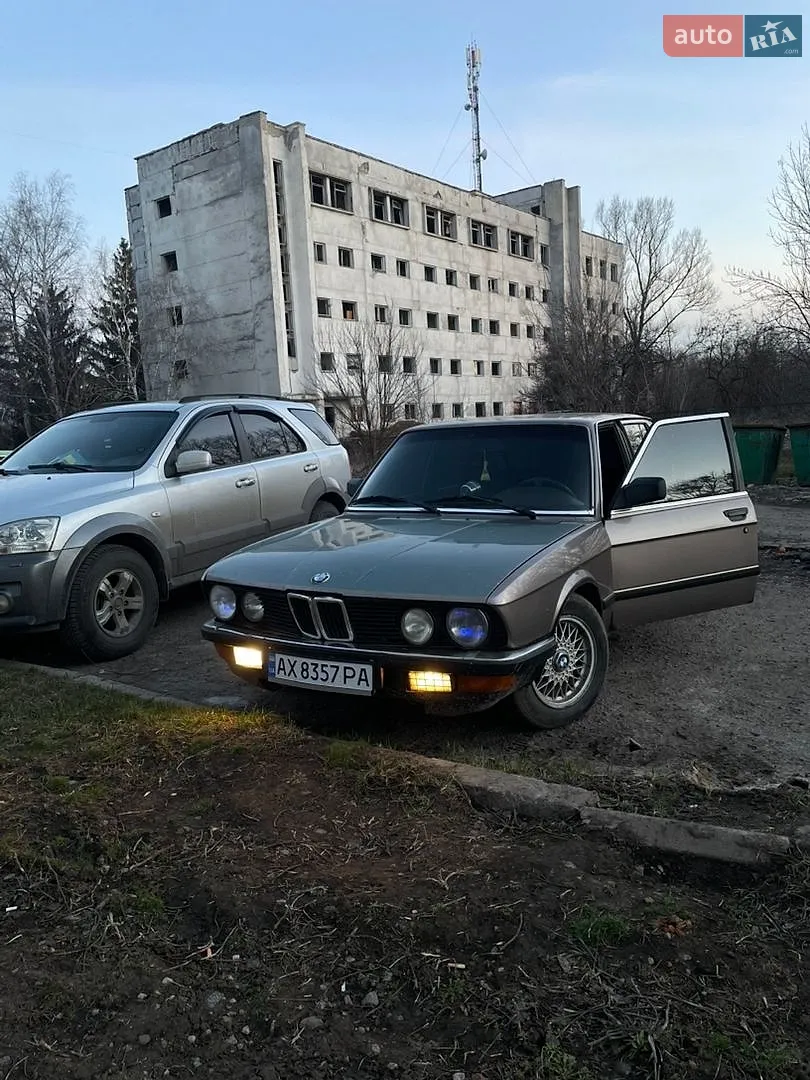 BMW 5 Series, 1986