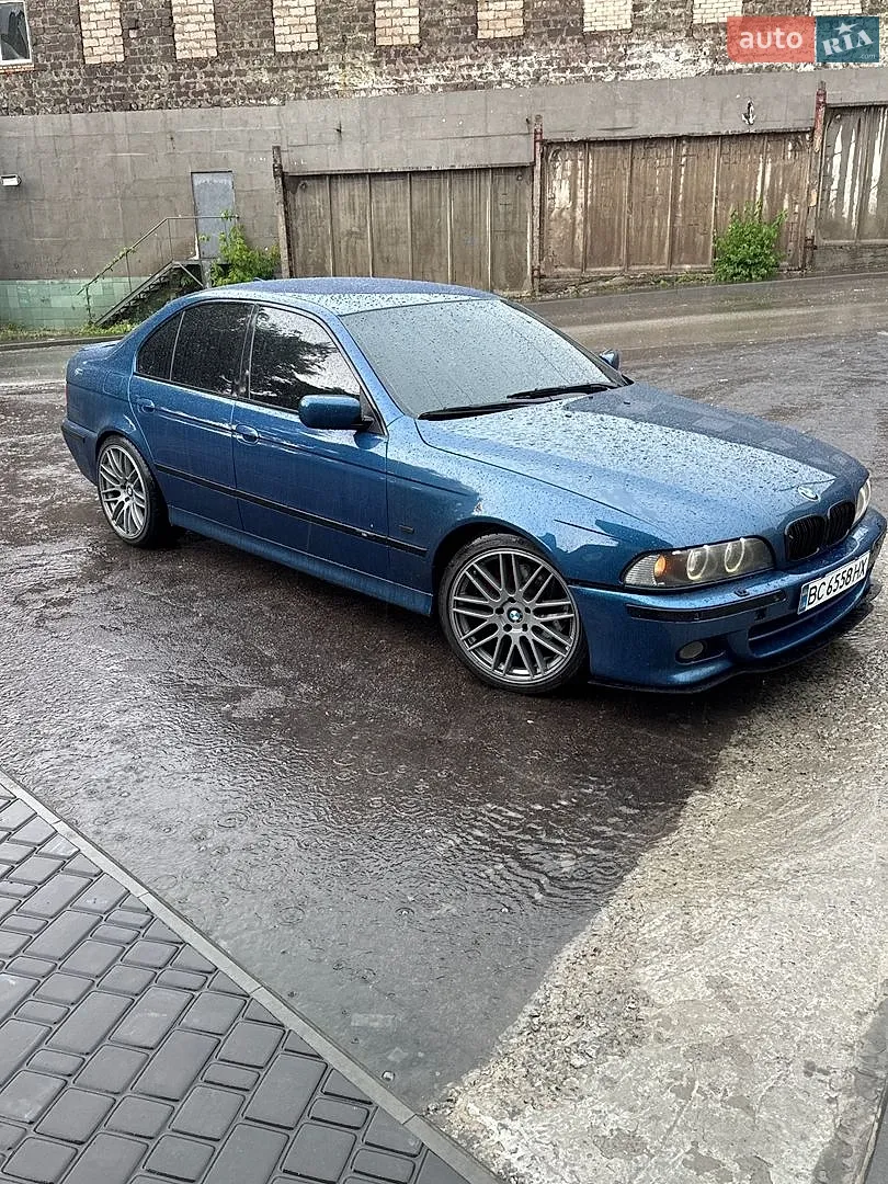 BMW 5 Series 2001 — 1