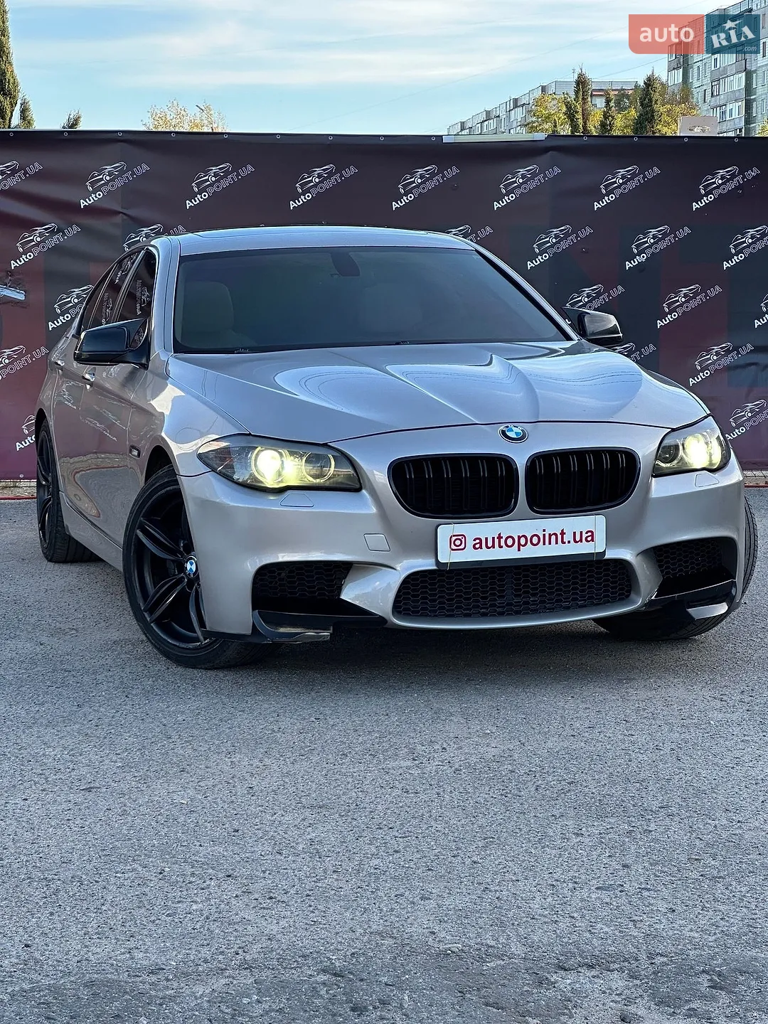 BMW 5 Series, 2011