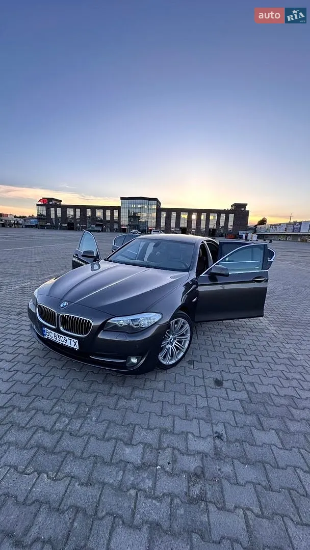 BMW 5 Series, 2010