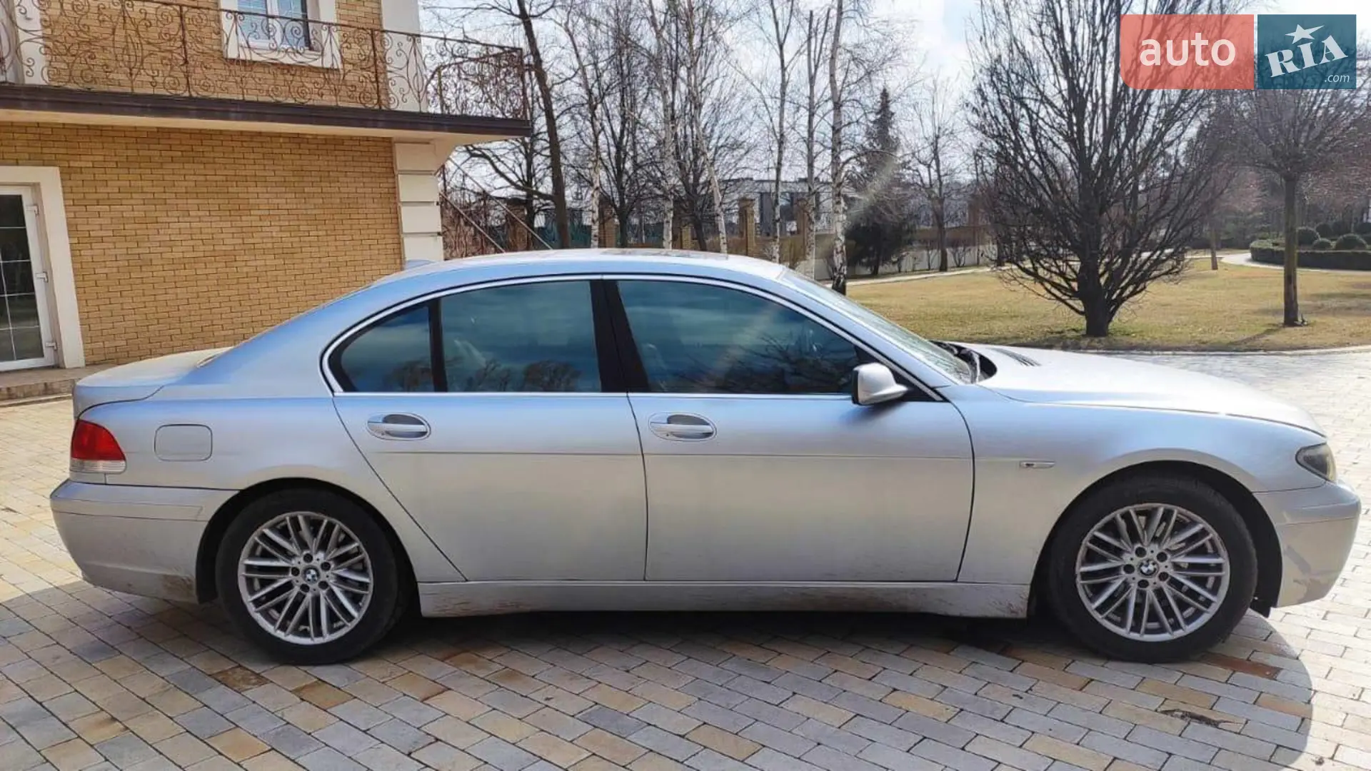 BMW 7 Series, 2001