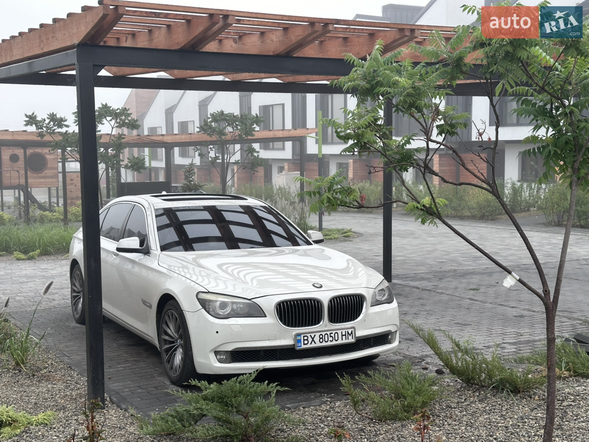 BMW 7 Series, 2010