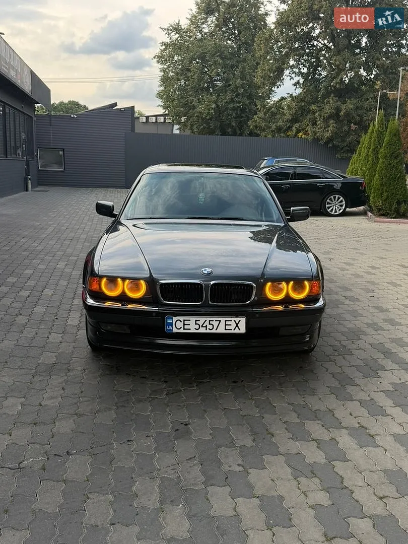 BMW 7 Series, 2000