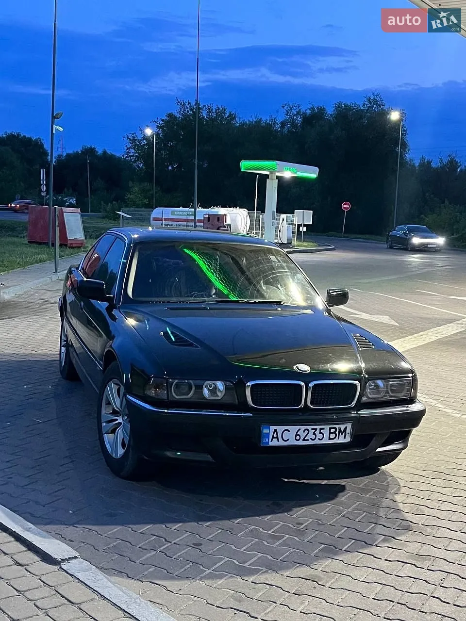 BMW 7 Series, 1998