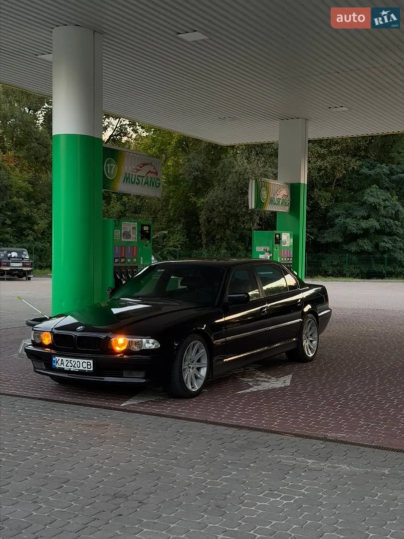 BMW 7 Series, 1999